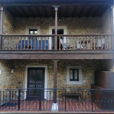 Casa Rural Apartamentos Angel Inguanzo Arenas De Cabrales ภายนอก รูปภาพ