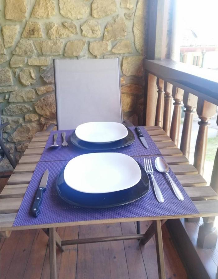 Casa Rural Apartamentos Angel Inguanzo Arenas De Cabrales ภายนอก รูปภาพ
