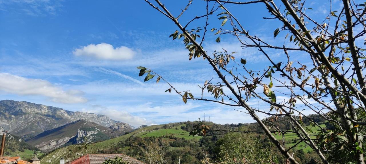 Casa Rural Apartamentos Angel Inguanzo Arenas De Cabrales ภายนอก รูปภาพ
