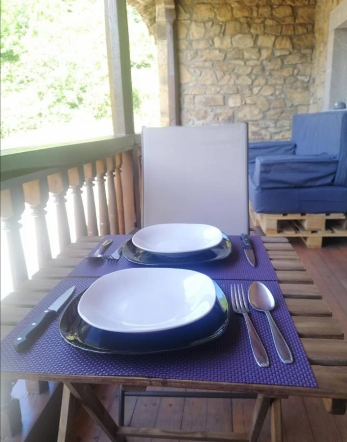 Casa Rural Apartamentos Angel Inguanzo Arenas De Cabrales ภายนอก รูปภาพ