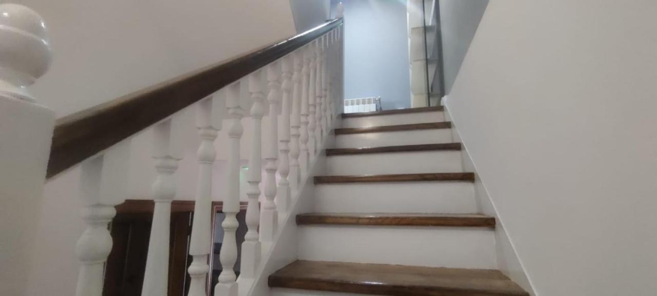 Casa Rural Apartamentos Angel Inguanzo Arenas De Cabrales ภายนอก รูปภาพ