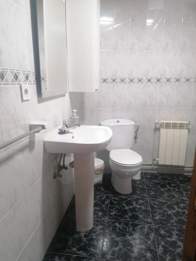 Casa Rural Apartamentos Angel Inguanzo Arenas De Cabrales ภายนอก รูปภาพ
